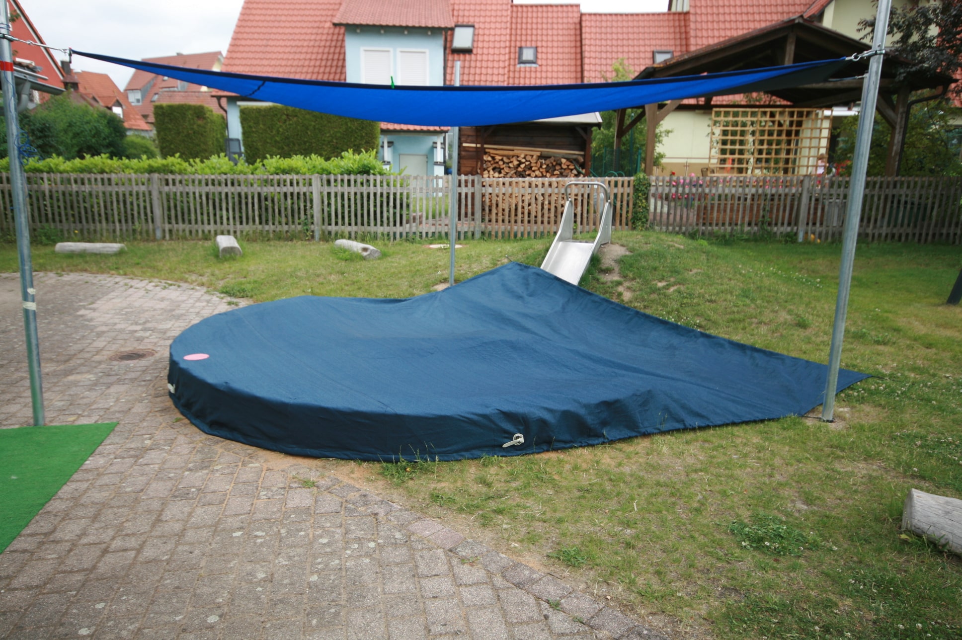 Sonnensegel+ Sandkastenabdeckung1 Sandkastenabdeckung mit Sonnensegel