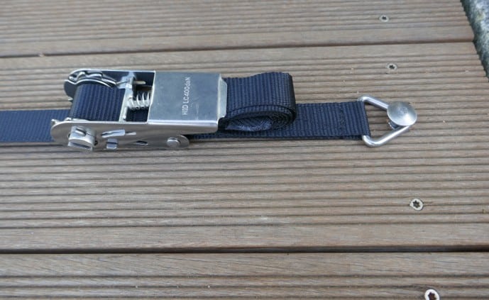 Bootspersenning-2 Befestigung mit Spannratsche